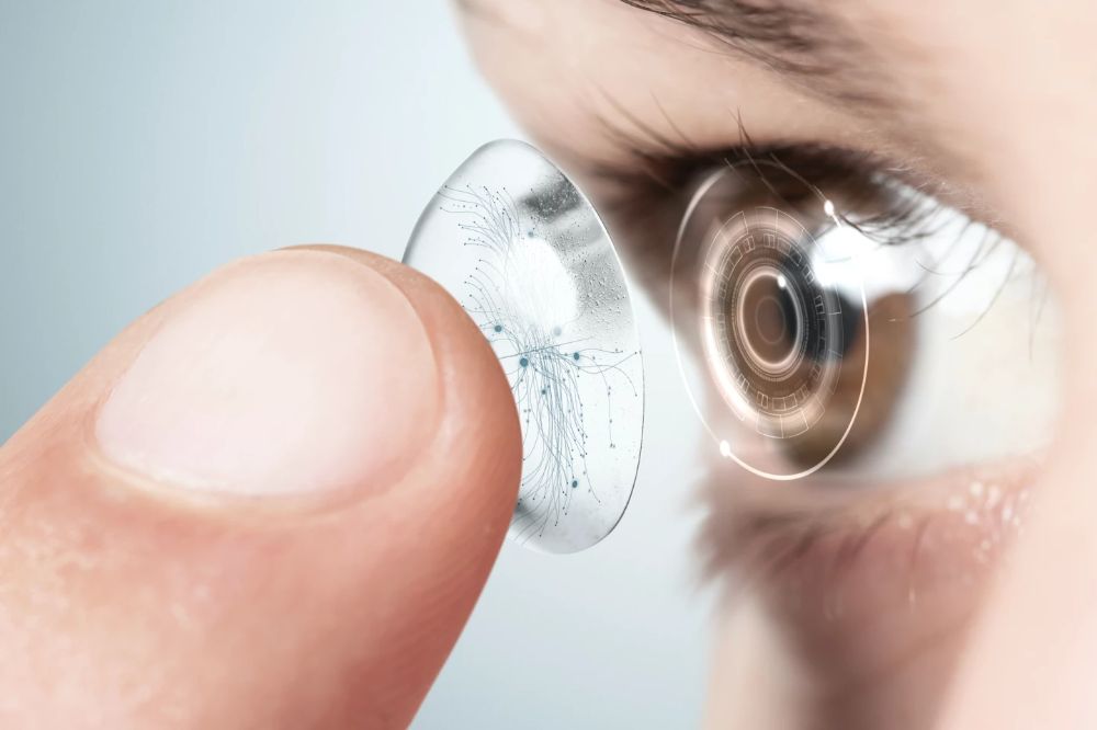 Eye Test Equipment and Lenses